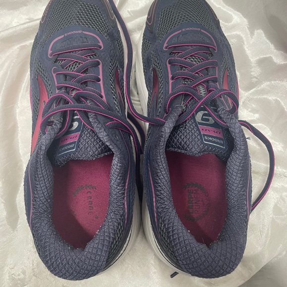 BROOKS DYAD 9 Shoes - Picture 6 of 10